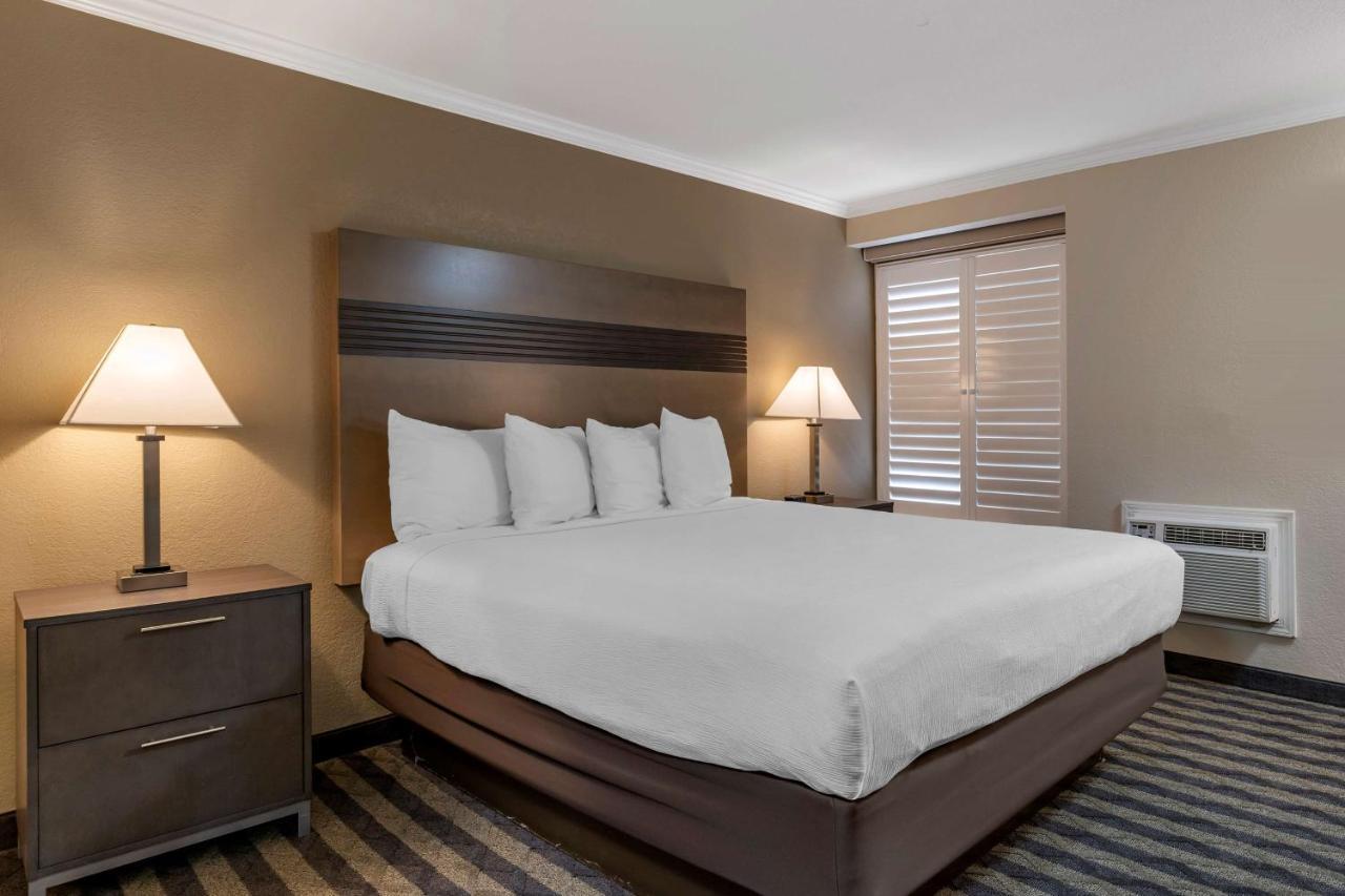 סאניוייל Best Western Silicon Valley Inn מראה חיצוני תמונה